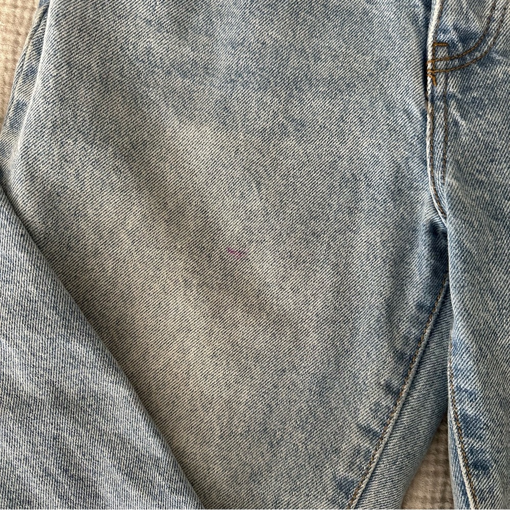 Brandy Melville jeans - Picture 2 of 4